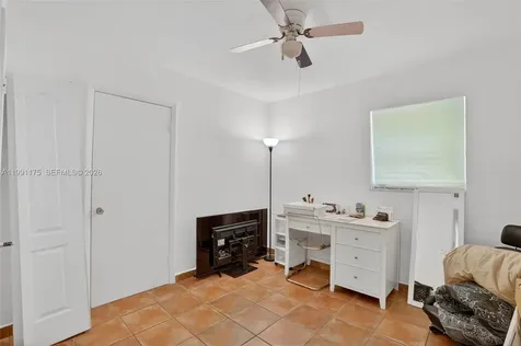 10055 SW 52nd Terrace Miami FL 33165