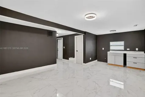 10055 SW 52nd Terrace Miami FL 33165