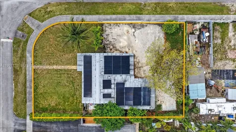 10055 SW 52nd Terrace Miami FL 33165
