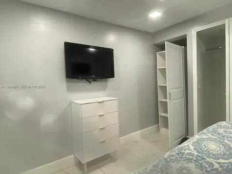 2242 Polk Street Hollywood FL 33020