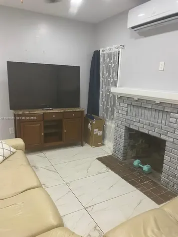 2242 Polk Street Hollywood FL 33020