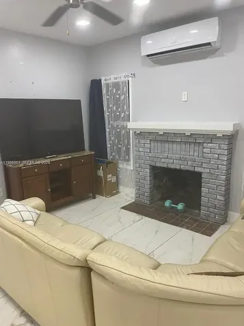 2242 Polk Street Hollywood FL 33020
