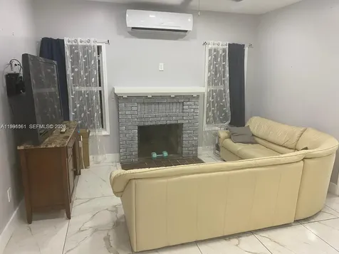 2242 Polk Street Hollywood FL 33020