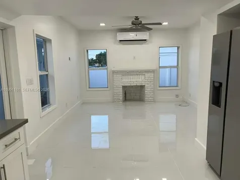 2242 Polk Street Hollywood FL 33020