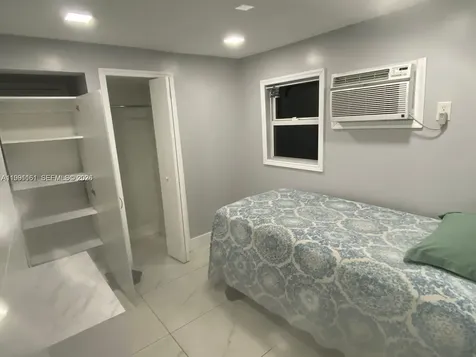 2242 Polk Street Hollywood FL 33020