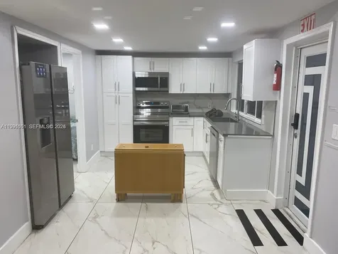 2242 Polk Street Hollywood FL 33020