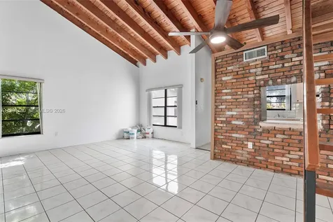 10542 NW 7th Terrace Miami FL 33172