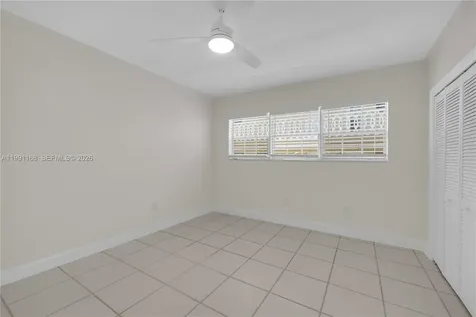 462 Golden Isles Drive Hallandale Beach FL 33009