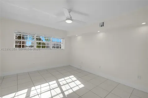 462 Golden Isles Drive Hallandale Beach FL 33009