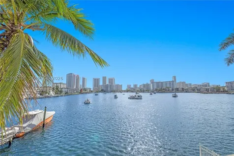 462 Golden Isles Drive Hallandale Beach FL 33009