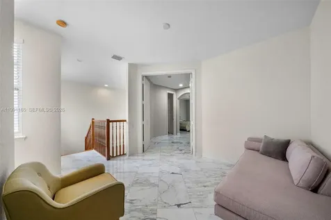 896 W Spinnaker Drive W Hollywood FL 33019
