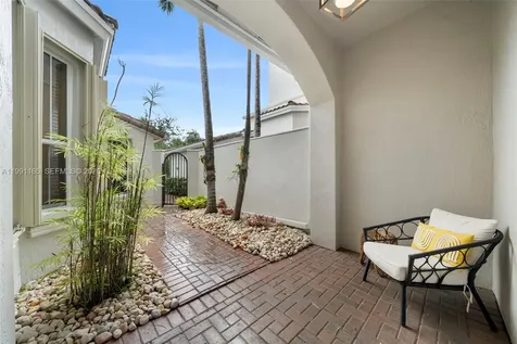 896 W Spinnaker Drive W Hollywood FL 33019