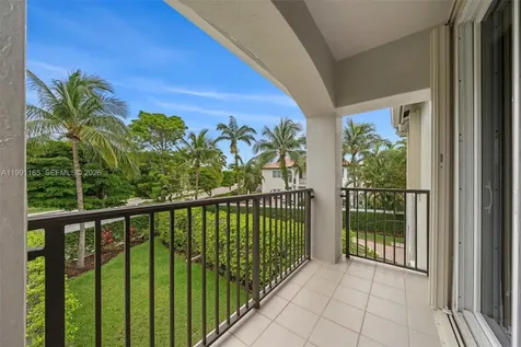 896 W Spinnaker Drive W Hollywood FL 33019