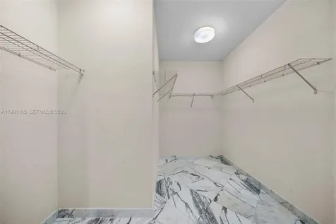 896 W Spinnaker Drive W Hollywood FL 33019