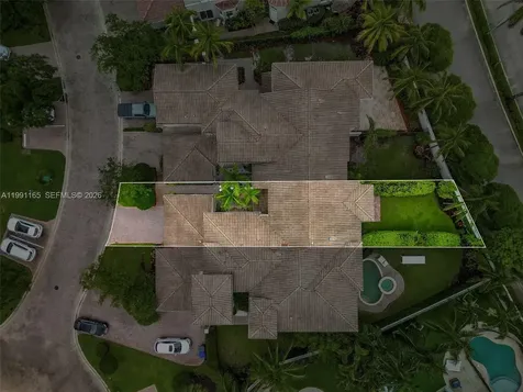 896 W Spinnaker Drive W Hollywood FL 33019