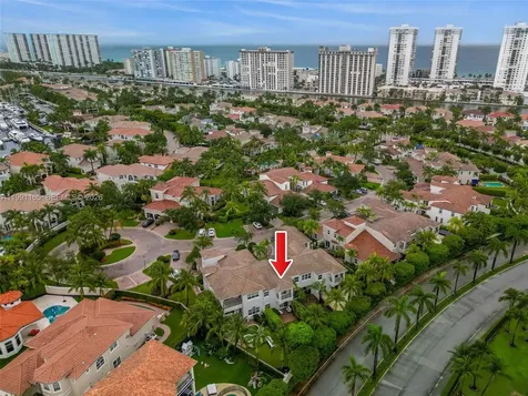 896 W Spinnaker Drive W Hollywood FL 33019