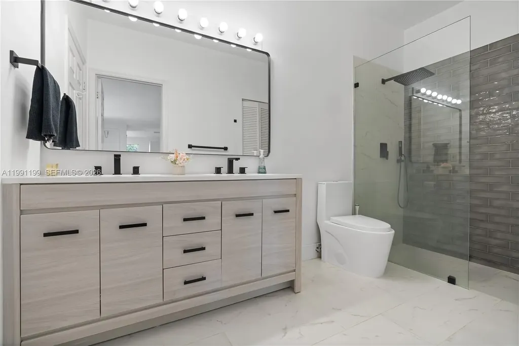 1120 Canella Lane Hollywood FL 33019