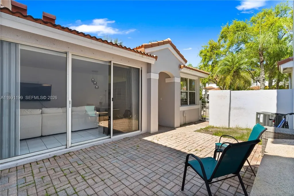 1120 Canella Lane Hollywood FL 33019