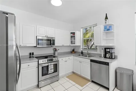 1120 Canella Lane Hollywood FL 33019