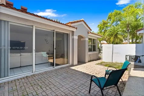 1120 Canella Lane Hollywood FL 33019