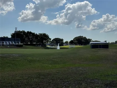 629 Saxony Place Delray Beach FL 33446