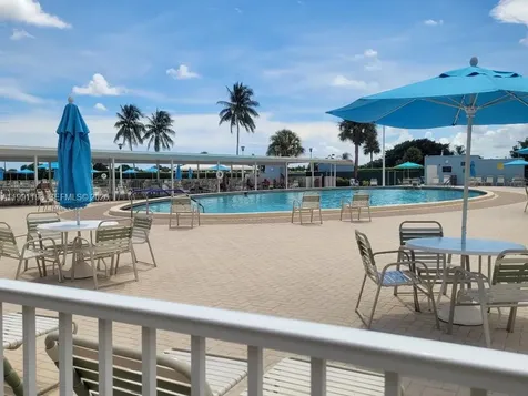 629 Saxony Place Delray Beach FL 33446