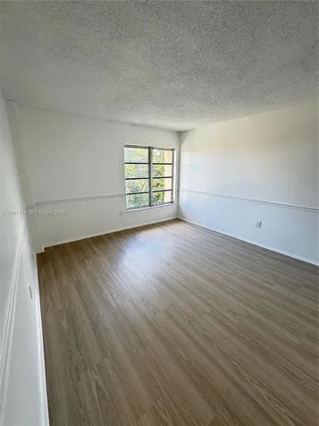 4160 Inverrary Drive Lauderhill FL 33319
