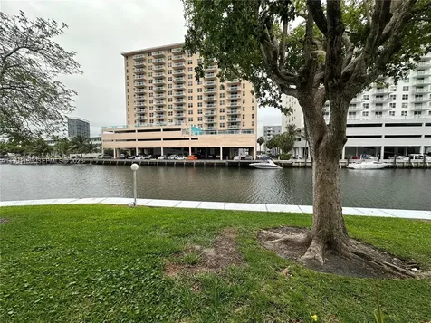 450 Paradise Isle Boulevard Hallandale Beach FL 33009