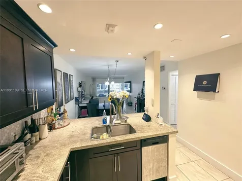 450 Paradise Isle Boulevard Hallandale Beach FL 33009