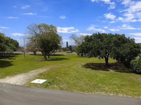 22650 SW 123rd Road Miami FL 33170