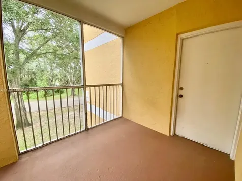 2460 NW 33rd Street Oakland Park FL 33309