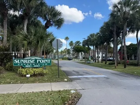 Pinecrest FL 33156