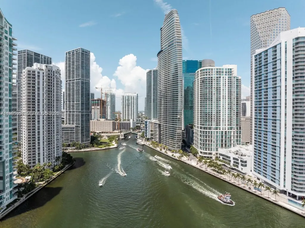 300 Biscayne Boulevard Way Miami FL 33131