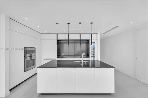 300 Biscayne Boulevard Way Miami FL 33131