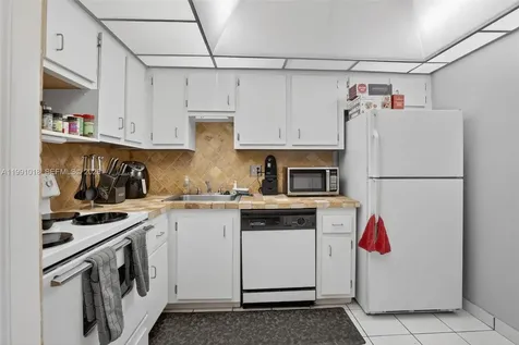 4172 Inverrary Drive Lauderhill FL 33319