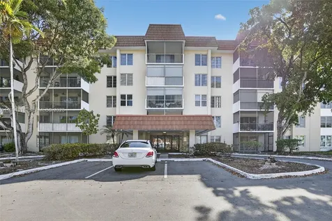4172 Inverrary Drive Lauderhill FL 33319