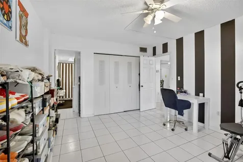4172 Inverrary Drive Lauderhill FL 33319