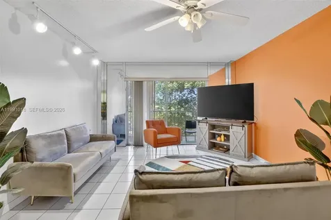4172 Inverrary Drive Lauderhill FL 33319