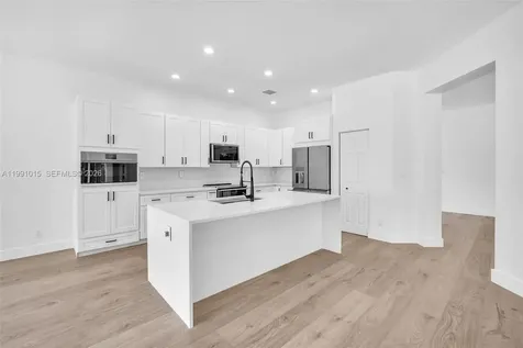 19381 Stonebrook Street Weston FL 33332