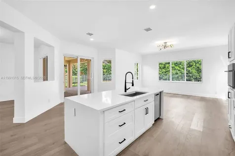 19381 Stonebrook Street Weston FL 33332