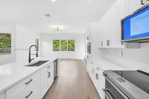 19381 Stonebrook Street Weston FL 33332
