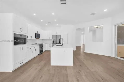 19381 Stonebrook Street Weston FL 33332