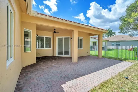 19381 Stonebrook Street Weston FL 33332