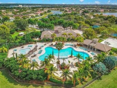 19381 Stonebrook Street Weston FL 33332