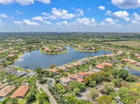 19381 Stonebrook Street Weston FL 33332