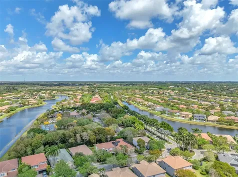 19381 Stonebrook Street Weston FL 33332