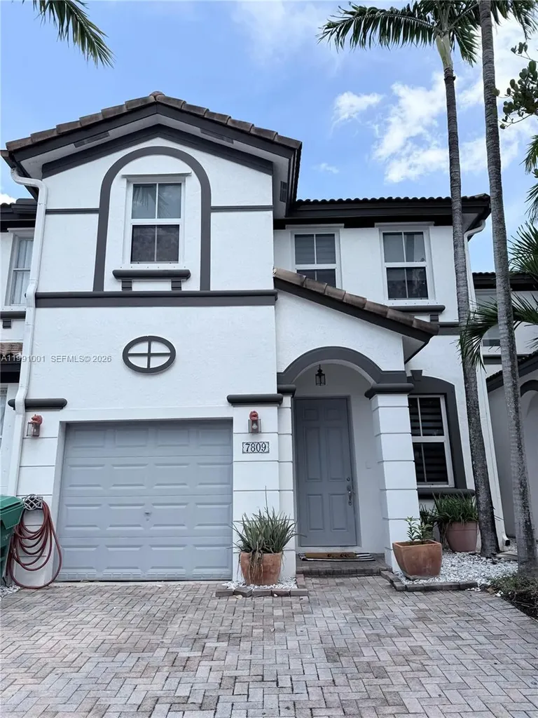 7809 NW 114th Path Doral FL 33178