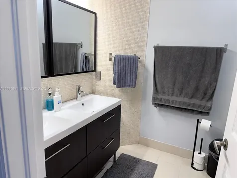 7809 NW 114th Path Doral FL 33178
