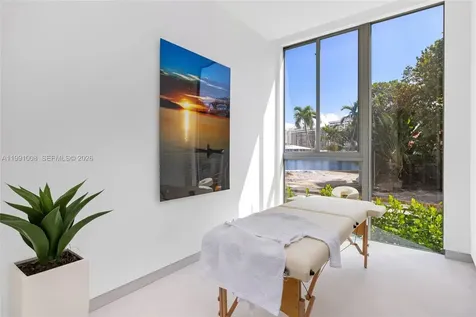 503 Palm Drive Hallandale Beach FL 33009