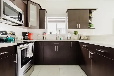 8765 NW 22nd Place Miami FL 33147